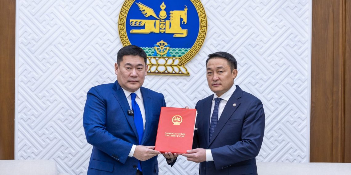 Гашуунсухайт-Ганцмод боомтын хүчин чадлыг нэмэгдүүлэх Засгийн газар хоорондын хэлэлцээрийг соёрхон батлах тухай хуулийн төслийг өргөн барилаа