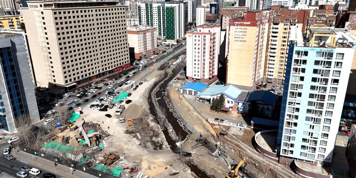 Сэлбэ голын үерийн хамгаалалтын далангийн ажил 80 гаруй хувьтай үргэлжилж байна