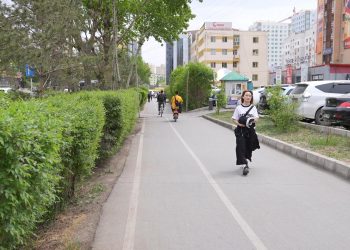 Явган хүний замыг шинэчлэхдээ ил кабелуудыг газар доогуур хонгилын системээр явуулж, борооны ус зайлуулах хоолойг шийднэ