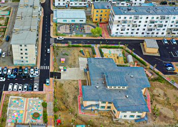 СХД-ийн 18 дугаар хорооны гудамж талбайн тохижилтын ажил 85 хувьтай үргэлжилж байна