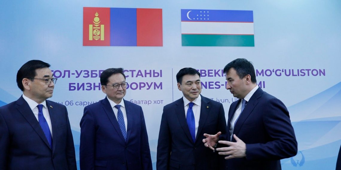 “Узбекистаны худалдааны төв” нээлтээ хийж, бизнес эрхлэгчдийн харилцааг дэмжих боломж бүрдлээ