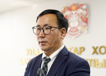 Л.Алтангэрэл: Сэлбэ голын доор чулуун бэхэлгээ хийснээр лаг хагшаас тогтохгүй, гол тунгалаг байна