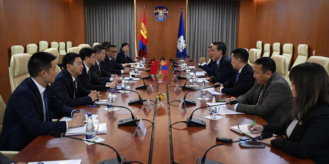 БНХАУ-ын Шанхай хоттой хамтран ажиллах санамж бичиг байгууллаа