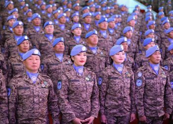 Энхийг сахиулагчдад төрийн одон, медаль гардууллаа