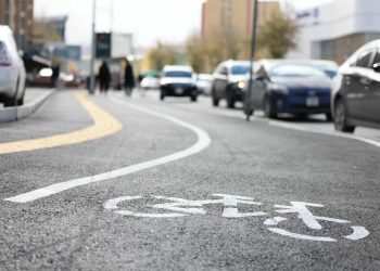 “Оргил стар” хотхоноос Зайсангийн гүүр хүртэл 550 метр явган хүний замыг шинэчиллээ