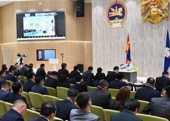 Дамбадаржаад 1973 айлын орон сууц барина