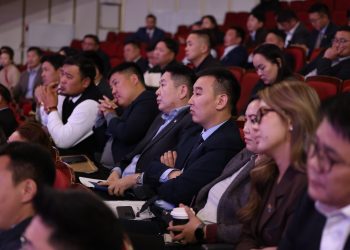 Хотын дарга Х.Нямбаатар түлшний хангамжийн асуудлаар хорооны Засаг дарга нартай уулзлаа