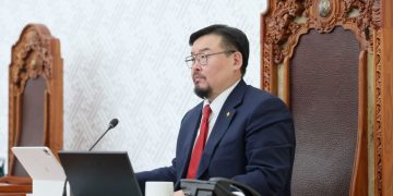 Ерөнхий сайд Г.Занданшатар: Би хулгайтай эвлэрэх гэж, хулгайтай хамт унах гэж тэмцээгүй