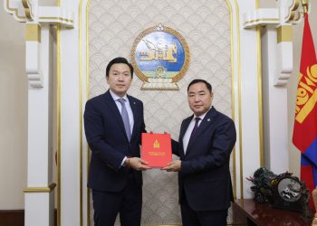 “Монгол Улсыг 2026-2030 онд хөгжүүлэх таван жилийн үндсэн чиглэл батлах тухай” УИХ-ын тогтоолын төслийг өргөн мэдүүллээ