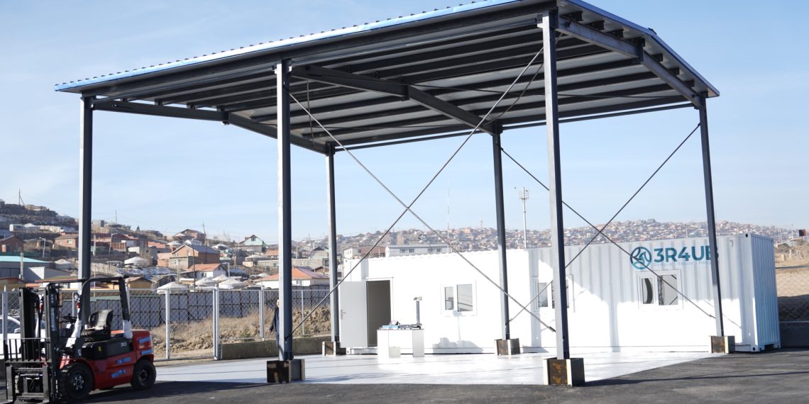 Чингэлтэй дүүрэг ангилан ялгасан хог хаягдлыг эдийн засгийн эргэлтэд оруулах төвлөрсөн байгууламжтай боллоо