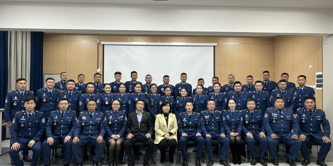 Холбоо, мэдээллийн технологийн алба хаагчдыг чадавхжуулах сургалт, дадлагыг зохион байгууллаа