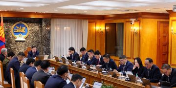 Эмч, ажилчдын илүү цагийн хөлс, урвалж оношлуурын зардалд Засгийн газрын нөөц сангаас нэг тэрбум 400 сая төгрөг гаргана