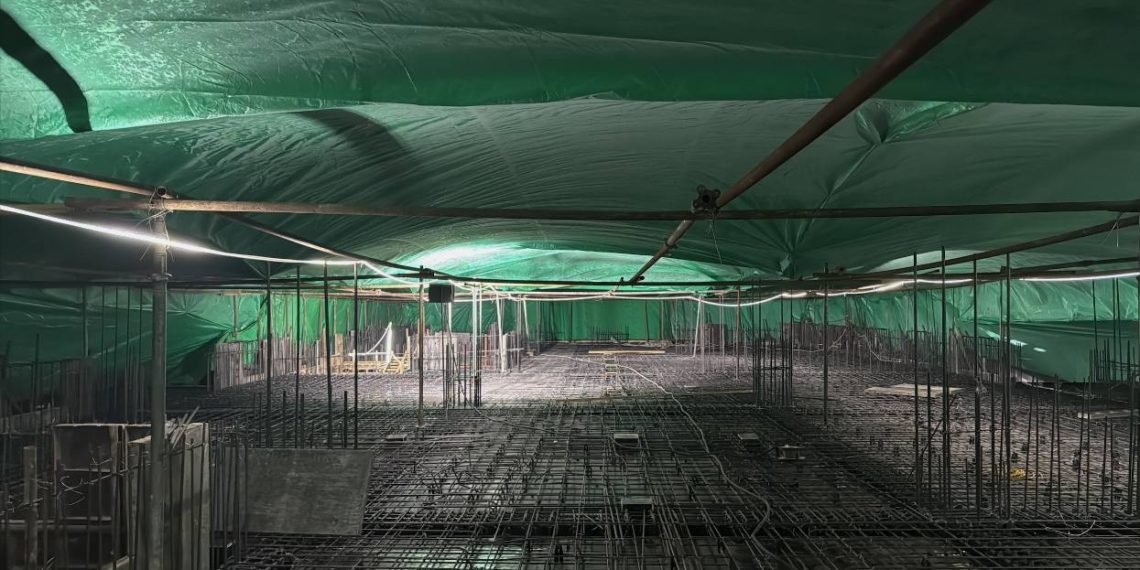 Битүүмжлэх технологийг ашиглан барилга угсралтын ажлыг үргэлжлүүлж байна