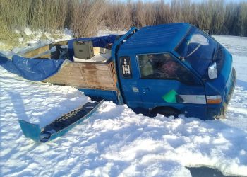 Мөсний зузаан өмнөх оны мөн үеэс 5-40см нимгэн байна