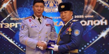 Э.Энхбаяр: Амжилтад хүрэхэд хурд, хүч хэрэгтэй бол, амжилтаа хадгалахад тэсвэр, хатуужил шаарддаг