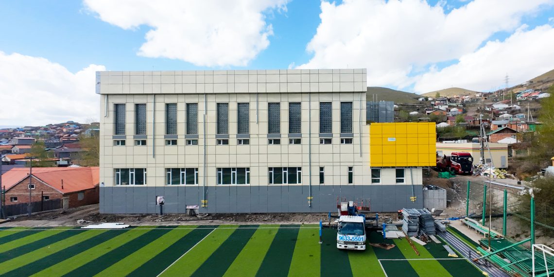 Ерөнхий боловсролын 37 дугаар сургуулийн усан бассейн бүхий спорт заалны барилгын ажил 75 хувьтай байна