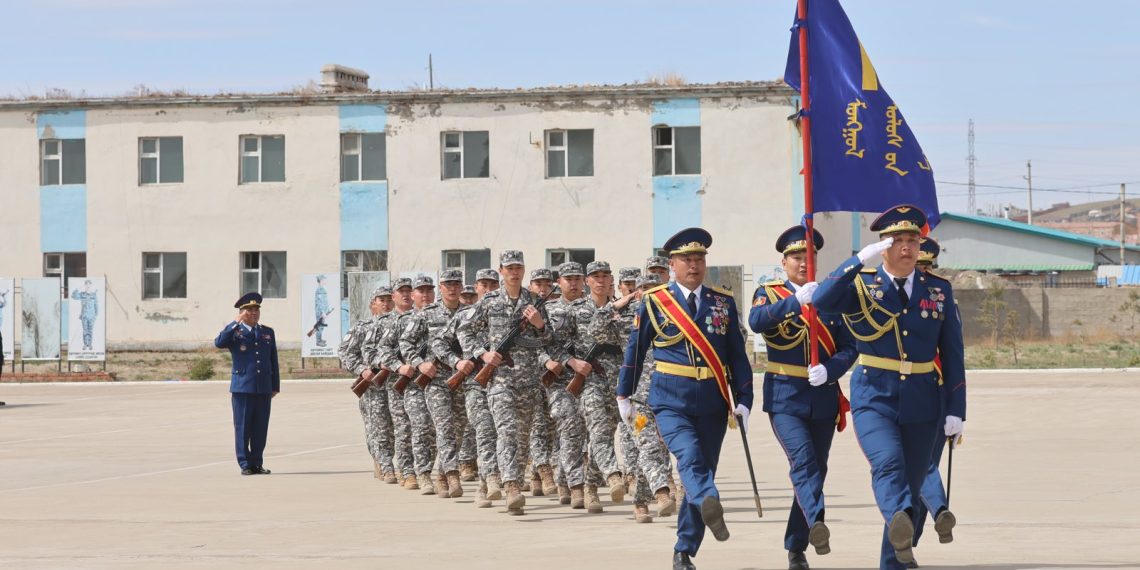 Цэргийн хэргийн мэдлэг олгох сургалтад хамрагдаж, тангараг өргөлөө