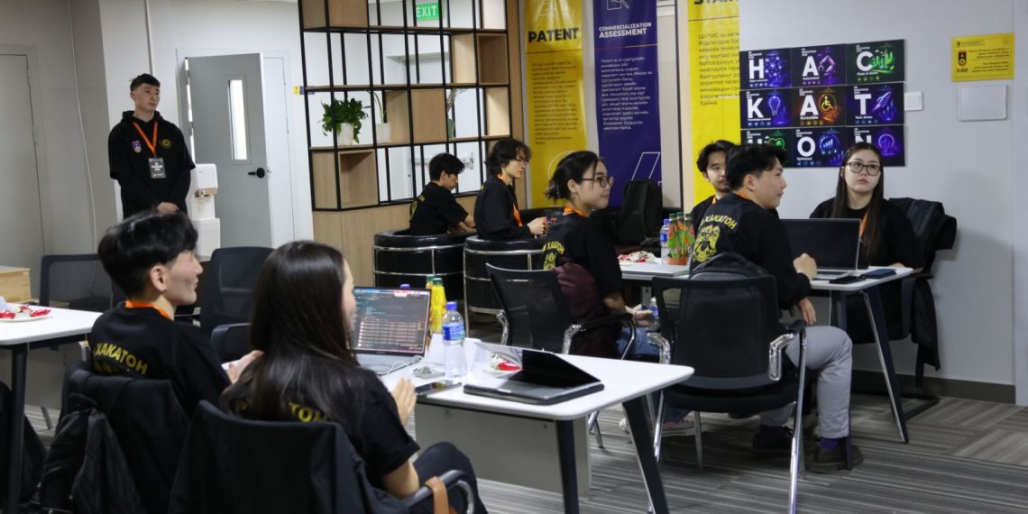 “UB Hackathon 2026” хакатон тэмцээн эхэллээ