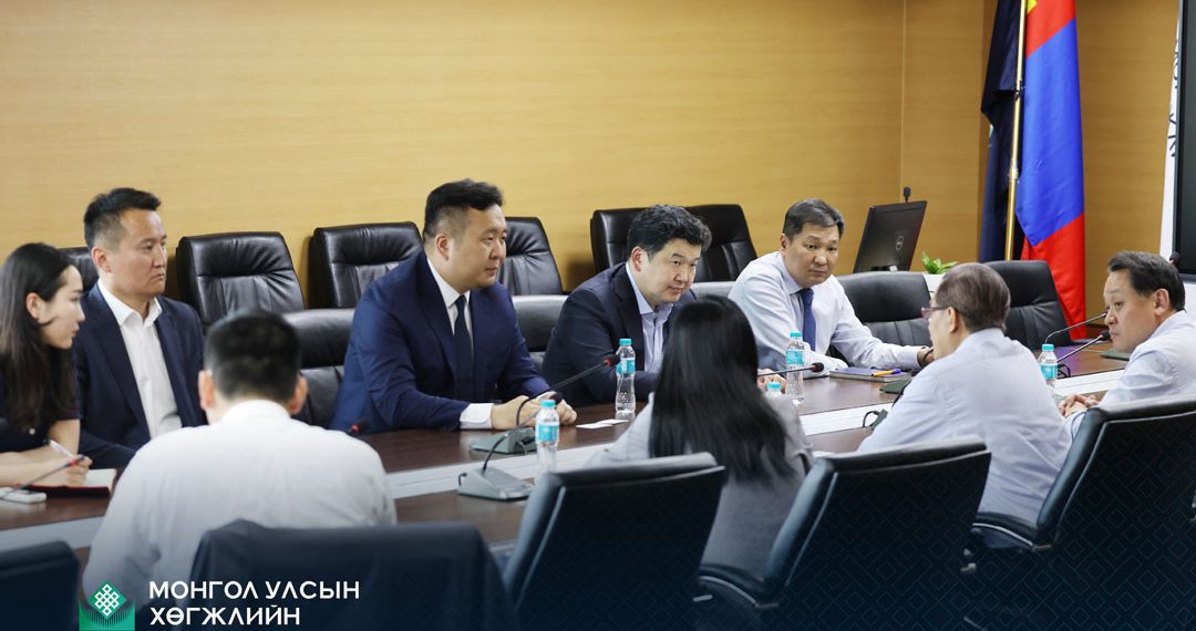 “Phillip capital” группын төлөөллүүдтэй санал солилцлоо