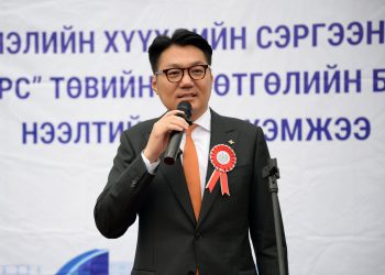 Нийслэл жилд 3500 хүүхдэд үйлчлэх иж бүрэн тоног төхөөрөмжтэй сэргээн засах төвтэй боллоо